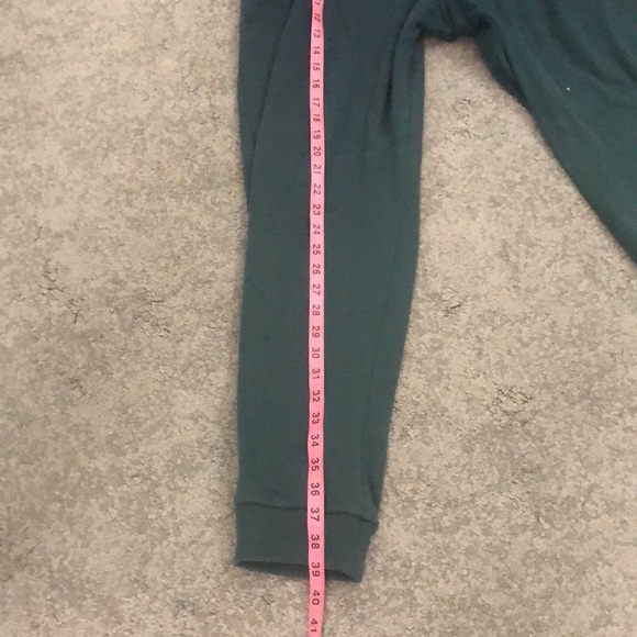 Victoria’ Secret Green Ombre Sweatpants - Picture 4 of 5